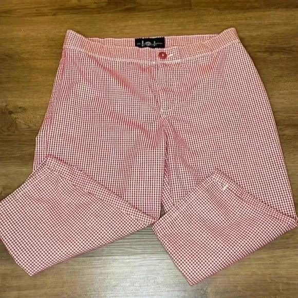 l.e.i. Red & White Checkered Crop Pants - Picture 1 of 9